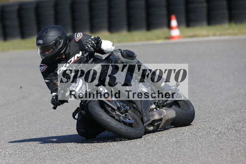 /Archiv-2025/49 26.08.2025 Cornu Master School ADR/blau-bleu/49